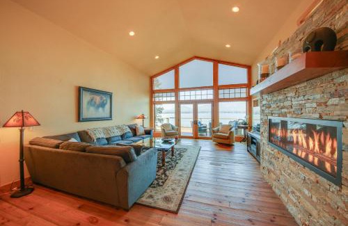 Sandpoint House | Sandpoint Waterfront Getaway on Lake Pend Oreille!