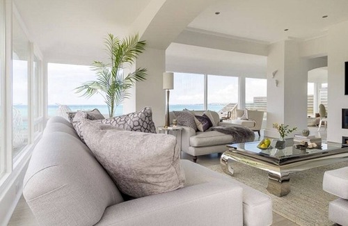 Newquay City Centre Villa | Sands Beach House - Five Bedroom Villa, Sleeps 10