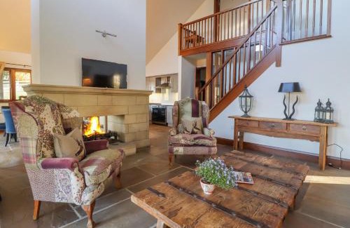 Knaresborough House | Sandy Gate