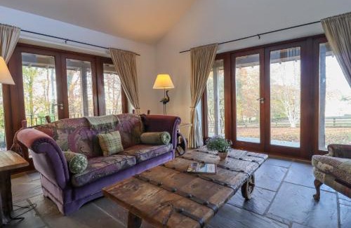 Knaresborough House | Sandy Gate