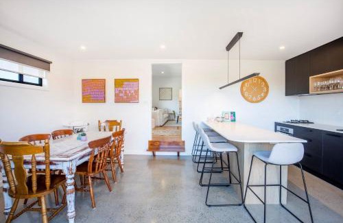 Culburra Beach House | Sandy Rays 5 Mins Walk to Beach