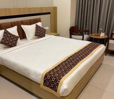 Hyderabad Hotel | Sangam Hotel by Sameeksha Hospitality
