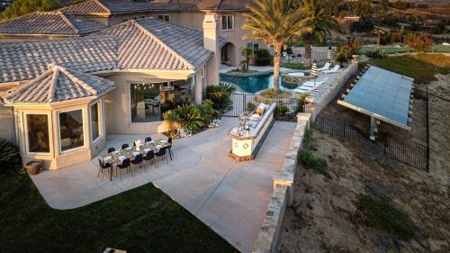 Temecula House | Sangiovese By AvantStay Spectacular Estate w Pool Hot Tub Putting Green