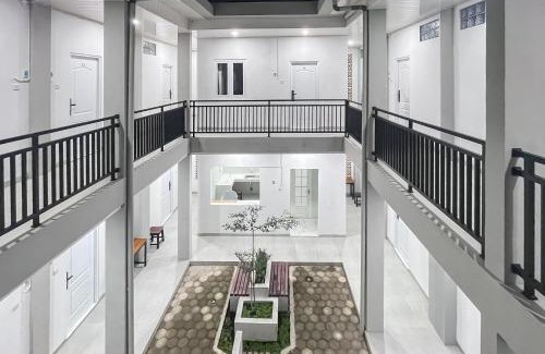 Salatiga Hotel | SANS Stay Onengan Inn Salatiga