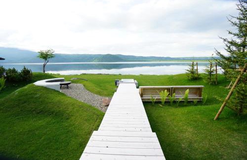 Kawayu Onsen Villa | SANSUI - Lakeside Villa