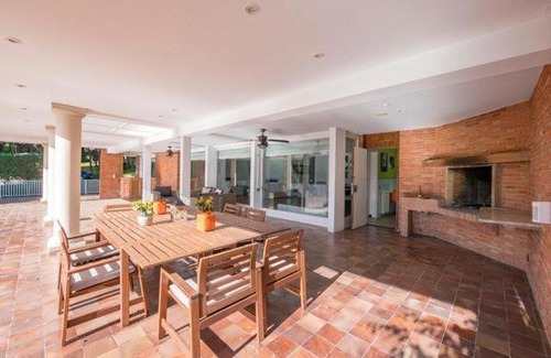 Sant Andreu de Llavaneres Villa | Sant Andreu de Llavaneres Villa Sleeps 13 Pool WiFi