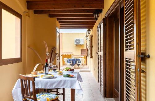 Sant'Antioco Apartment | Sant'Antioco - Spazioso appartamento al centro
