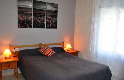 Llanca Apartment | SANT GENIS 3 Fantastic apartment near the beach with a large terrace