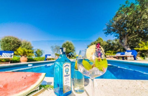 Sant Joan House | Sant Joan Holiday Home Sleeps 4 with Pool and WiFi