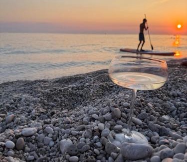 Dhermi Apartment | Sant rooms by BRAD Santorini Resort