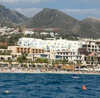 Dhermi Apartment | Sant rooms by BRAD Santorini Resort