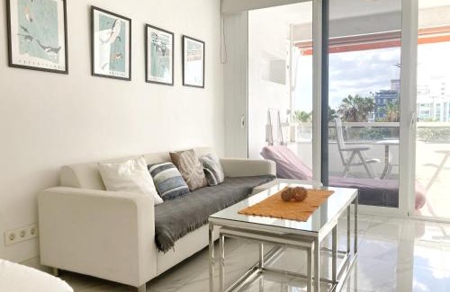 Las Palmas de Gran Canaria Apartment | Santa Catalina Beach Flat by Canary365