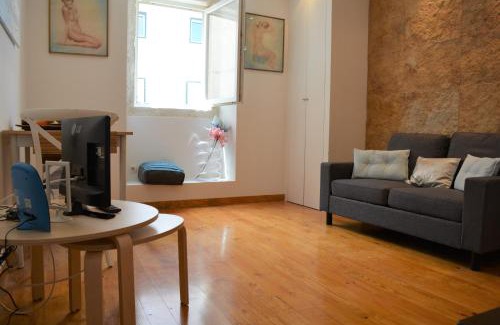 Sao Jose Apartment | Santa Marta Vintage Design by Homing