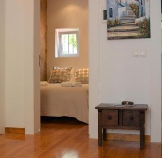 Sao Jose Apartment | Santa Marta Vintage Design by Homing