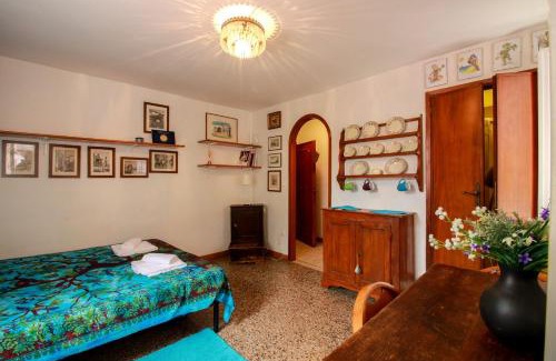 Cannaregio Apartment | Santi Apostoli Home by Halldis