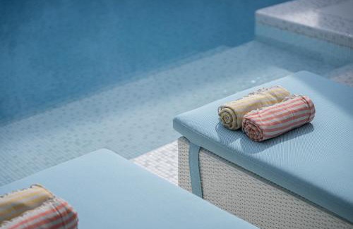 Chang Phueak Villa | Santitham Pool Villa I 5 Bedrooms I walkable I Entire villa I Daily Housekeeping