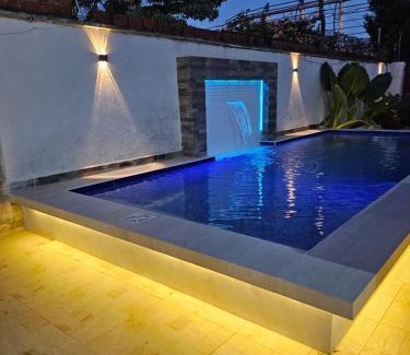 Tropical Lowlands House | Santorini