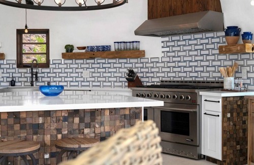 The Mesa House | Santorini House | Panoramic Palm Springs Views