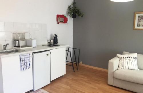 Ciutat Jardi Apartment | Santos Studio 2