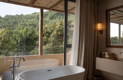 Shenzhen Hotel | Sanyea You Gan Wan Secluded Resort Hotel-Free Yacht Experience