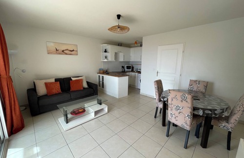 Collioure Apartment | SAPHIR Vue Mer et Montagne - WIFI FIBRE-PISCINE-GARAGE Fermé Privé ☀️