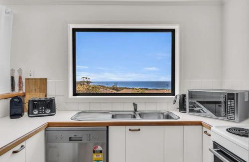 Tura Beach House | Sapphire Tides