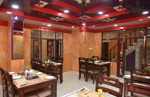 Jhakri Bed & Breakfast | Sarahan Holiday Inn