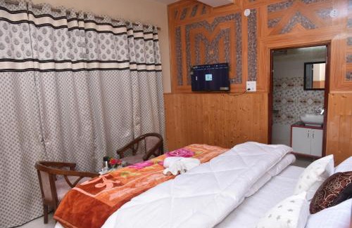 Jhakri Bed & Breakfast | Sarahan Holiday Inn