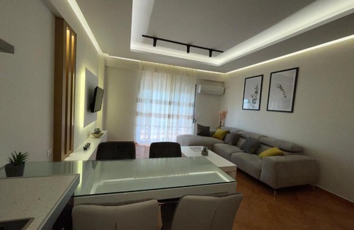 Qender Apartment | Saranda Central Apartment