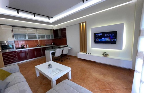 Qender Apartment | Saranda Central Apartment