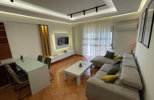 Qender Apartment | Saranda Central Apartment