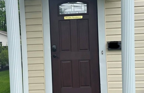 Saratoga Springs Apartment | Saratoga Apartment Close to Downtown & Race Course!