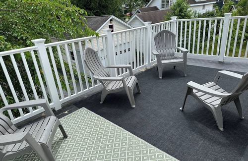 Saratoga Springs Apartment | Saratoga Apartment Close to Downtown & Race Course!