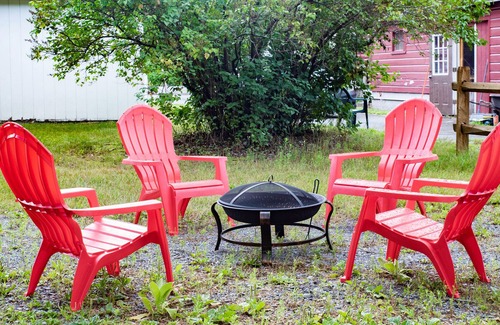 Malta Cabin | Saratoga Cabins #6 - Close to SPAC, Track and Lake