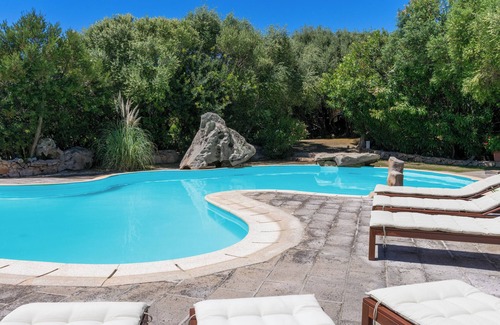 Porto Rotondo House | Sardinian Style Studio Apartment with Garden and Terrace