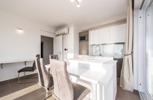 Novalja Apartment | Sargas Suite 6 with city view