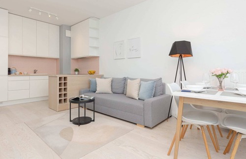 Wilanow Apartment | Sarmacka 4A | Modern Apartment | A/C