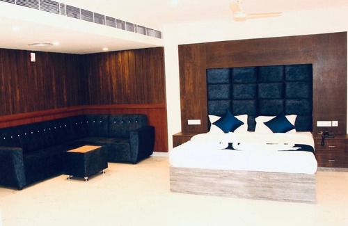 Tiruchirappalli Hotel | SAS SQUARE