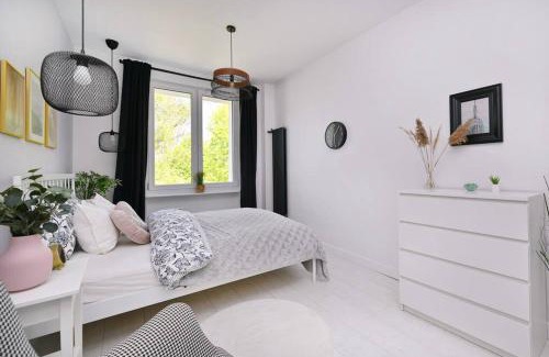 Saska Kepa Apartment | Saska Kępa -ul. Francuska 2' min