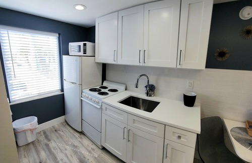 Treasure Island Hotel | Satellite Motel - Sea & Bay View Bungalow 127