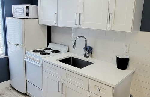 Treasure Island Hotel | Satellite Motel - Sea & Bay View Bungalow 127