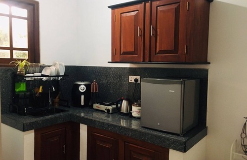 Hikkaduwa House | sathis villa