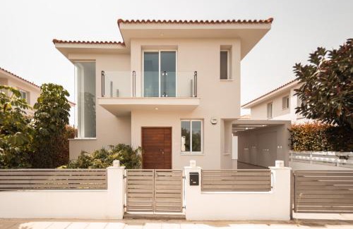 Pyla Villa | Saturn Villa