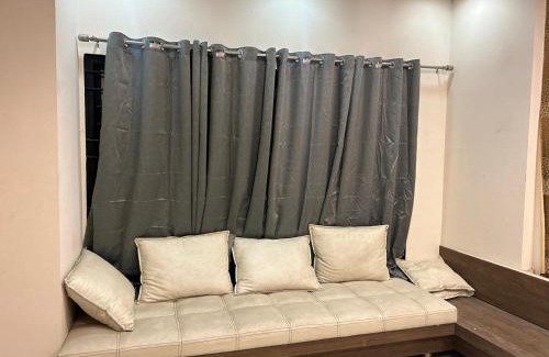 Indore Apartment | Satyabhama Homestay -Ruby-One RK appartment with Terrece
