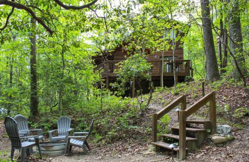 Sautee Nacoochee House | Sautee Nacoochee Mtn Paradise with Spacious Deck!