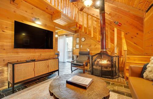 Sautee Nacoochee House | Sautee Nacoochee Mtn Paradise with Spacious Deck!