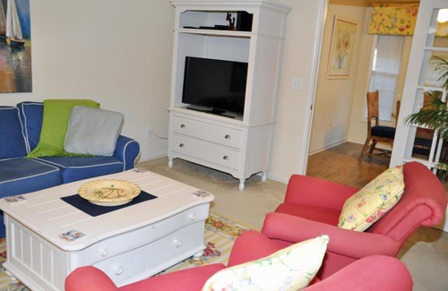 Vaught House | Savannah Shores 9730 Leyland Dr unit 4.