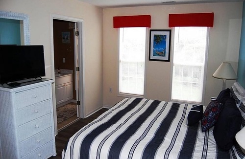 Vaught Apartment | Savannah Shores 9750-02 Condo