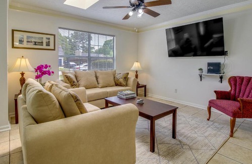 Whitemarsh Island House | Savannah Vacation Rental about 8 Mi to River Street!
