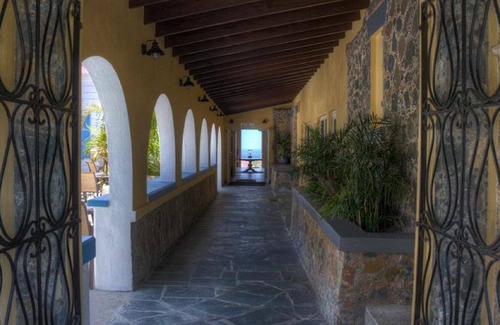 Estate Kings Quarter Apartment | Save $$! Celebrate New Year's Eve in beautiful St. Thomas, USVI!